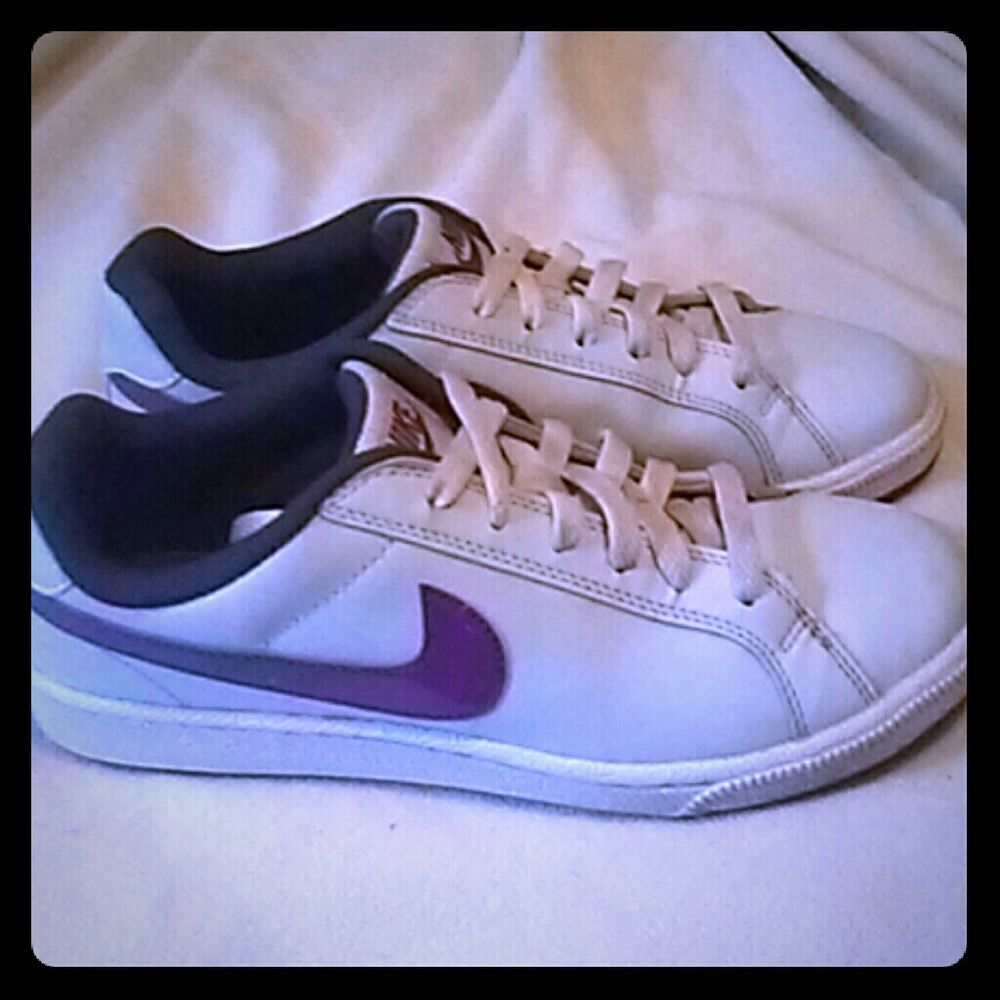 Nike shoes